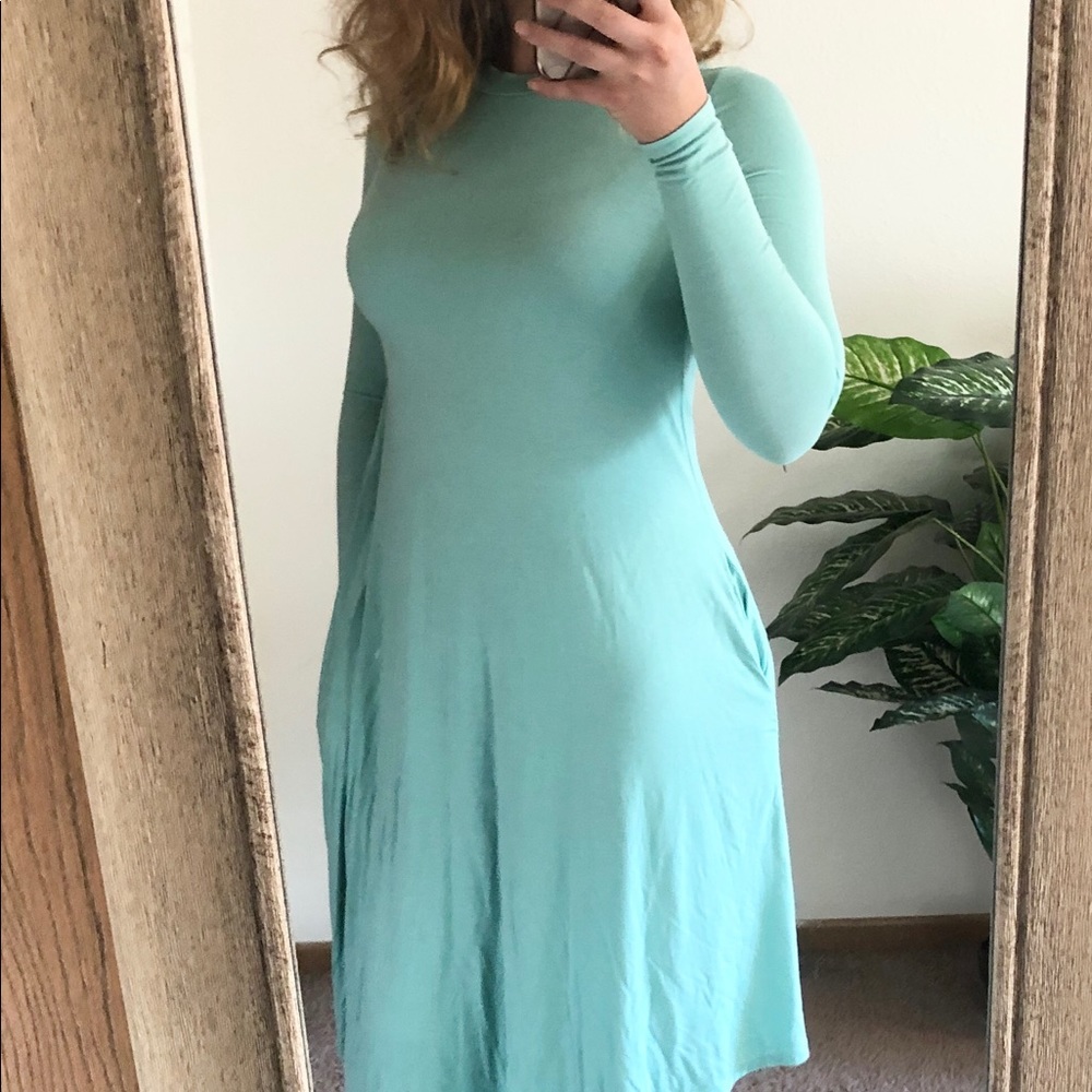 Reborn J long sleeve dress 👗